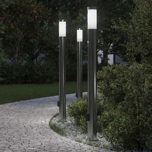 vidaXL anduri ja pistikupesaga postvalgustid, 3 tk, 110 cm, roostevaba teras, IP44