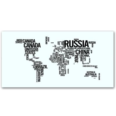 Nelinurkne kirjutuslaud maailmakaardi mustriga