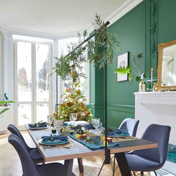 ProGarden dekoratiivne lauavarras lauaklambriga, metallmust