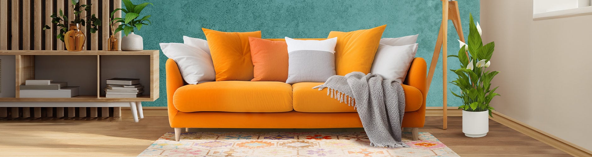 Rotangist 3-osaline diivanikomplekt patjade ja kohvilauaga õuealale. Klõpsa ja vaata kogu kollektsiooni.